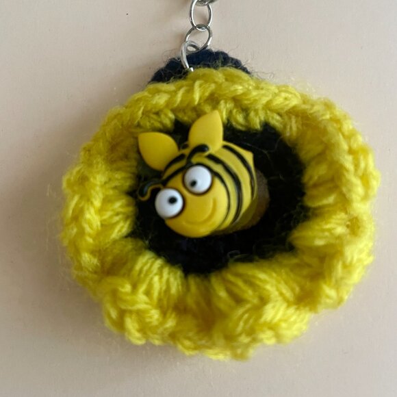 Floral Keychain, Keychain Charm, Crochet Easter Gift, Handmade Backpack Charm - Picture 3 of 6